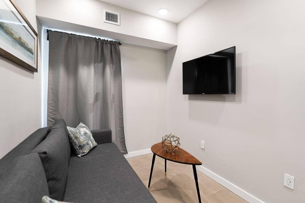 Elegant Miami Apartment East Little Havana / Free Parking Exterior photo