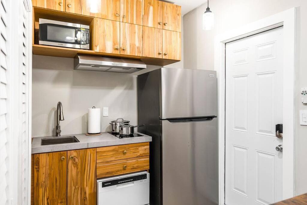 Elegant Miami Apartment East Little Havana / Free Parking Exterior photo